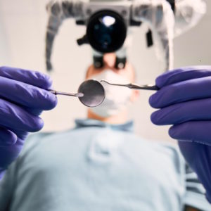 Mikroskopowa stomatologia w Poznaniu – nowoczesne leczenie zębów